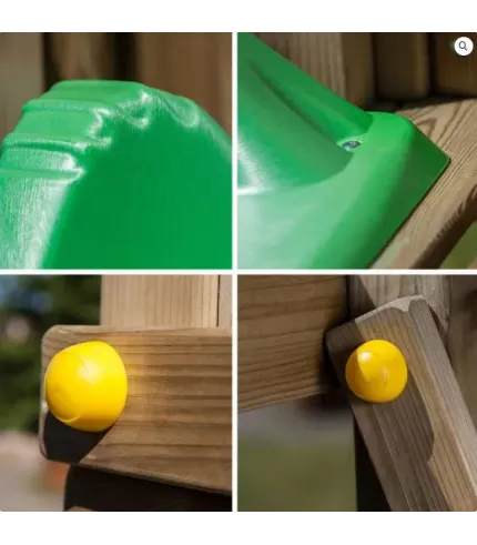 Rotaļu laukums ar šūpolēm, slidkalniņu, mājiņu un smilšu kasti.