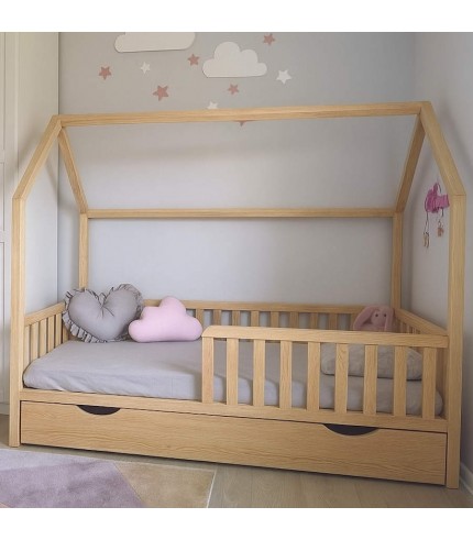 Masīvkoka gulta - mājiņa ar ATVIKTNI 160 x 80 cm