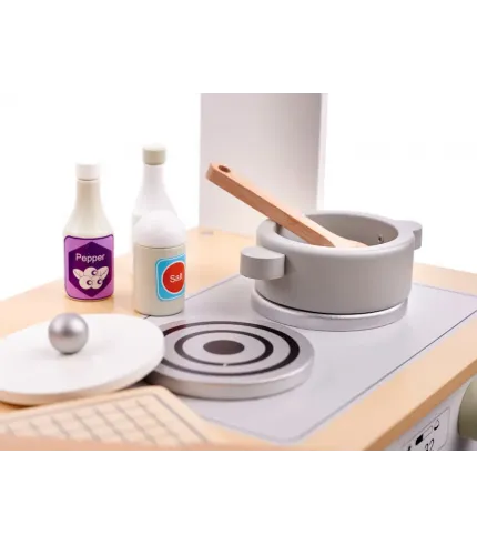 Klasiska bērnu rotaļu virtuve