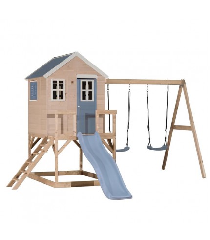 Koka rotaļu māja ar slidkalniņu un 2 šūpolēm.